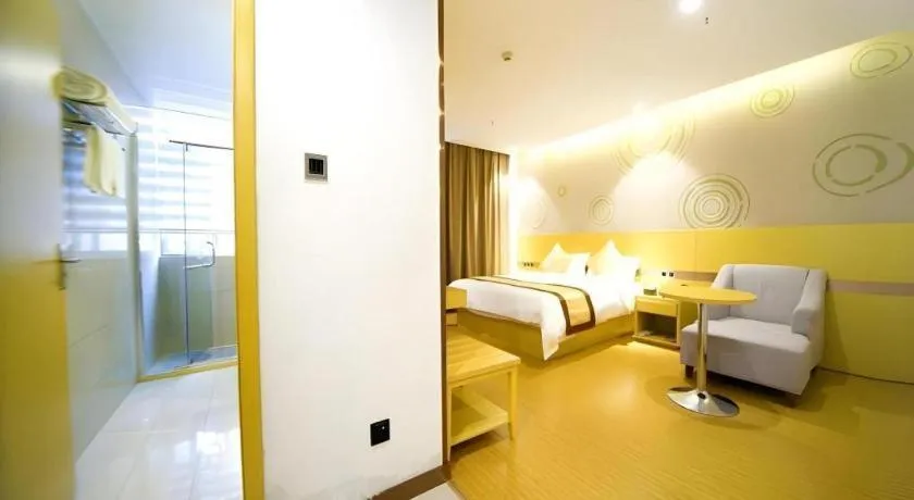 Bed in GreenTree Inn Huanggang City Wuxue City Kanjiang Avenue