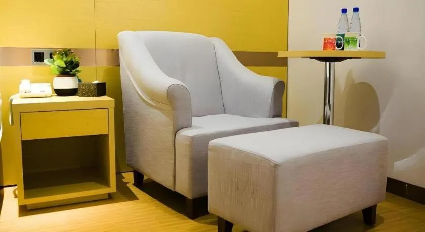 GreenTree Inn Huanggang City Wuxue City Kanjiang Avenue