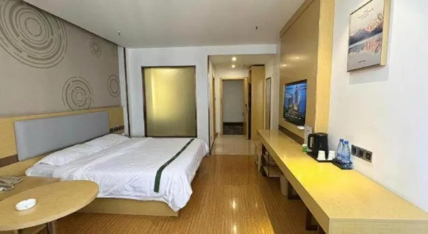 Bed in GreenTree Inn Huanggang City Wuxue City Kanjiang Avenue
