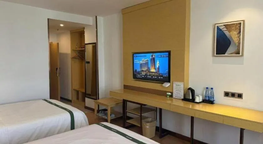 Bed in GreenTree Inn Huanggang City Wuxue City Kanjiang Avenue