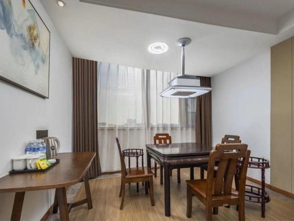 GME Taizhou Jingjiang City Bus Station Hotel