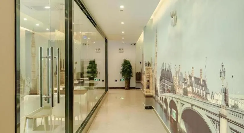 GME Hefei Qianshan North Road Phoenix City Hotel