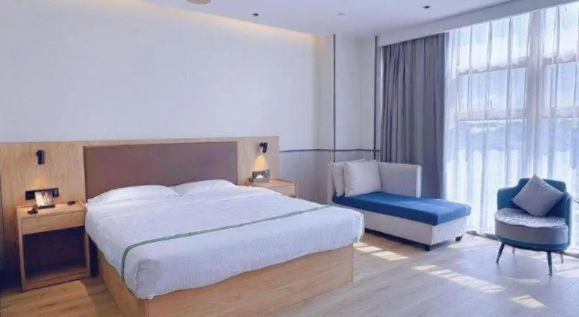 Bed in GreenTree Inn Nanjing Baijiahu