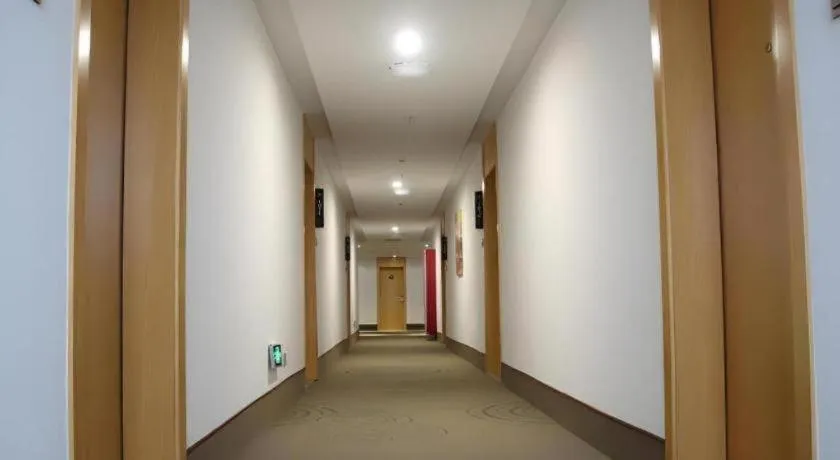 GreenTree Inn Pingdingshan Wanda Plaza Branch