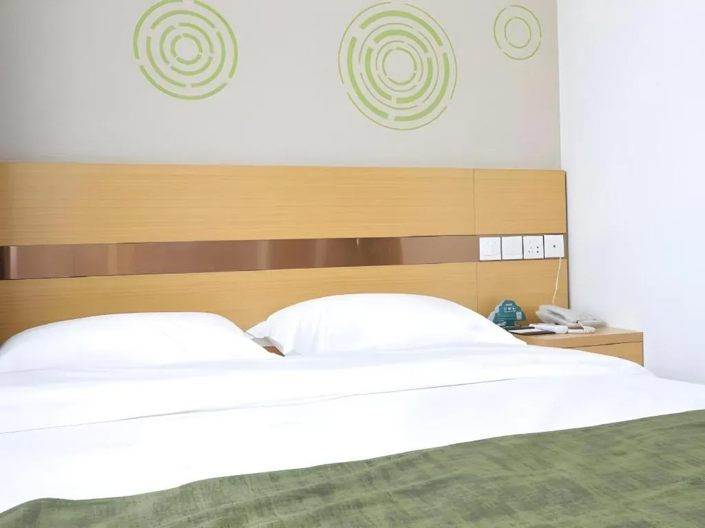 Bed in GreenTree Inn Jiaxin Puyuan Kaixuan Road