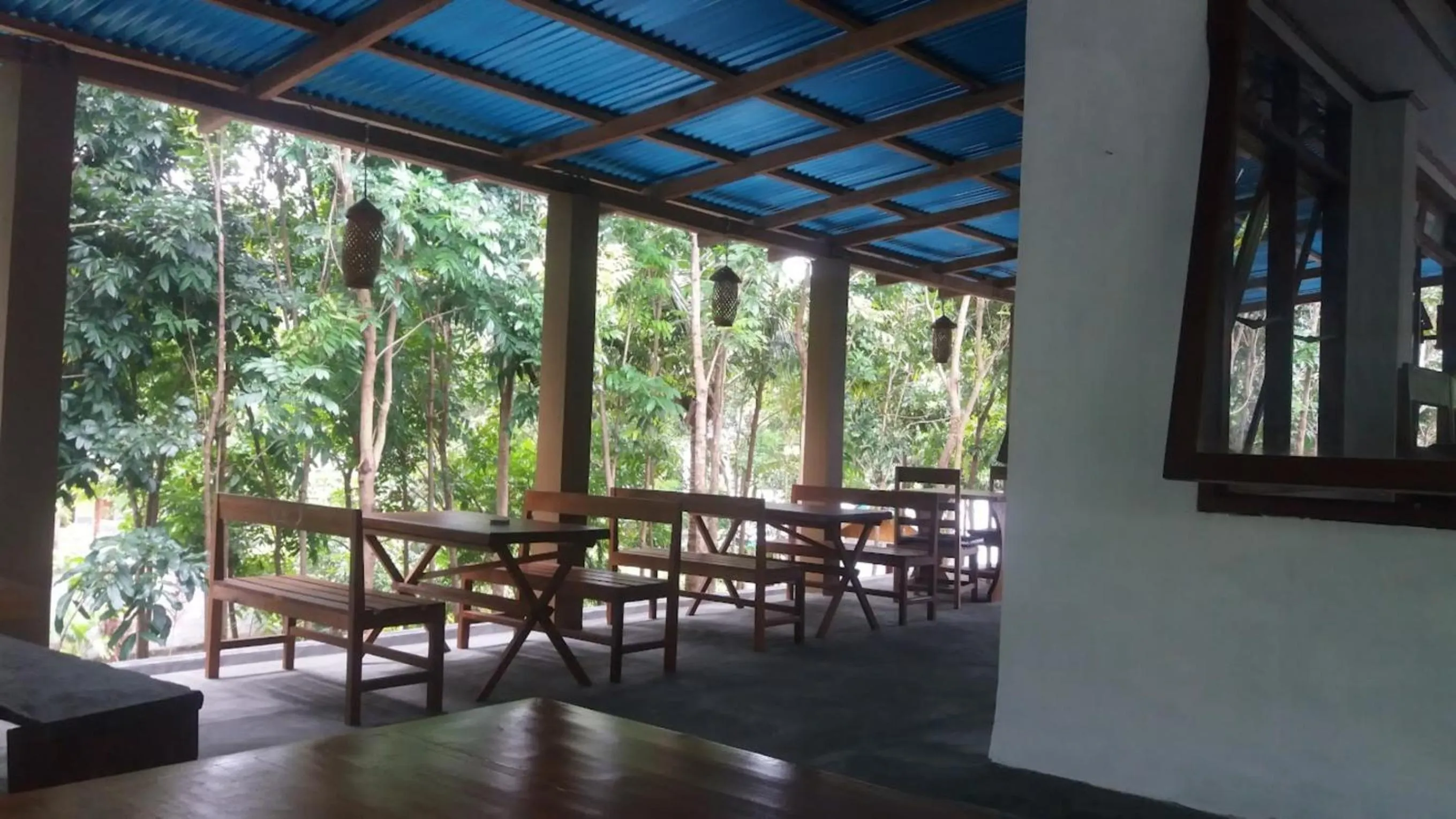 Patio in Tangkoko Macaca
