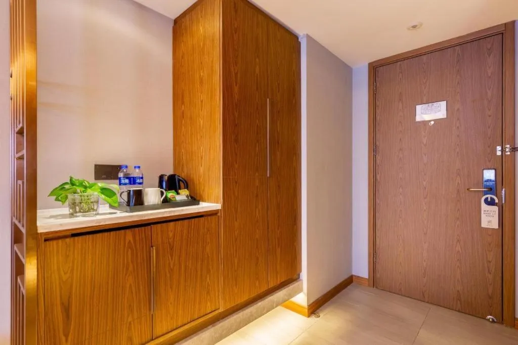 Yitel Collection Shenyang Hunnan Olympic Sports Center Caixia Street Metro Station