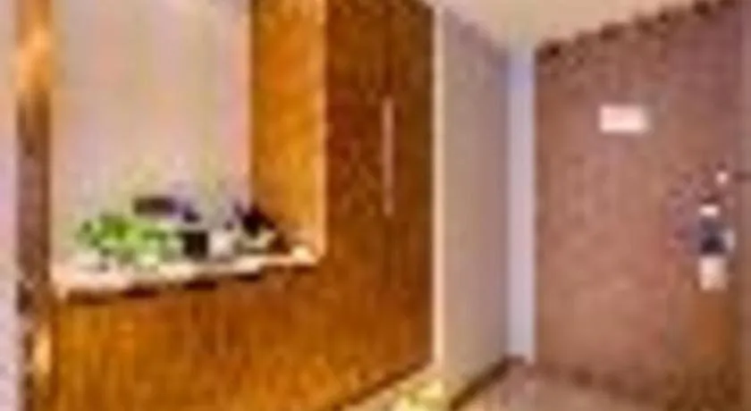 Yitel Collection Shenyang Hunnan Olympic Sports Center Caixia Street Metro Station