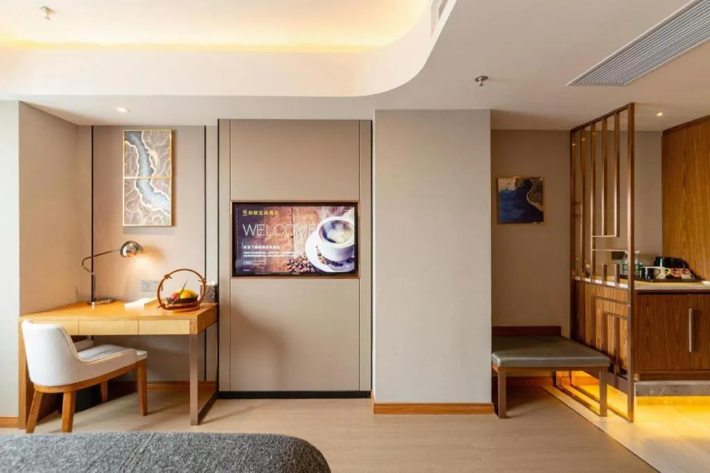 Yitel Collection Shenyang Hunnan Olympic Sports Center Caixia Street Metro Station