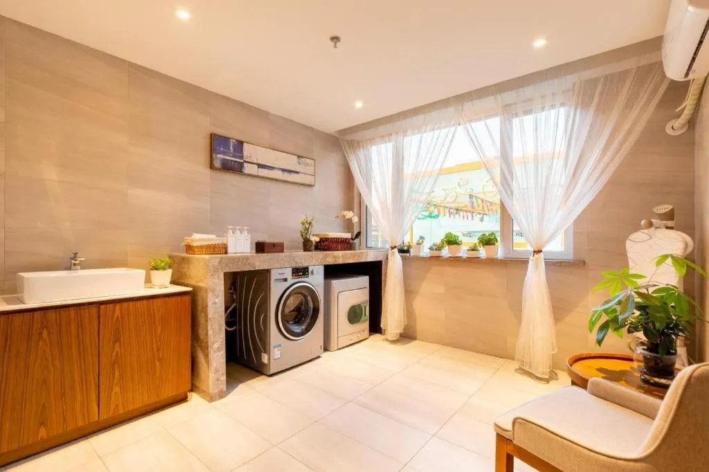 Yitel Collection Shenyang Hunnan Olympic Sports Center Caixia Street Metro Station