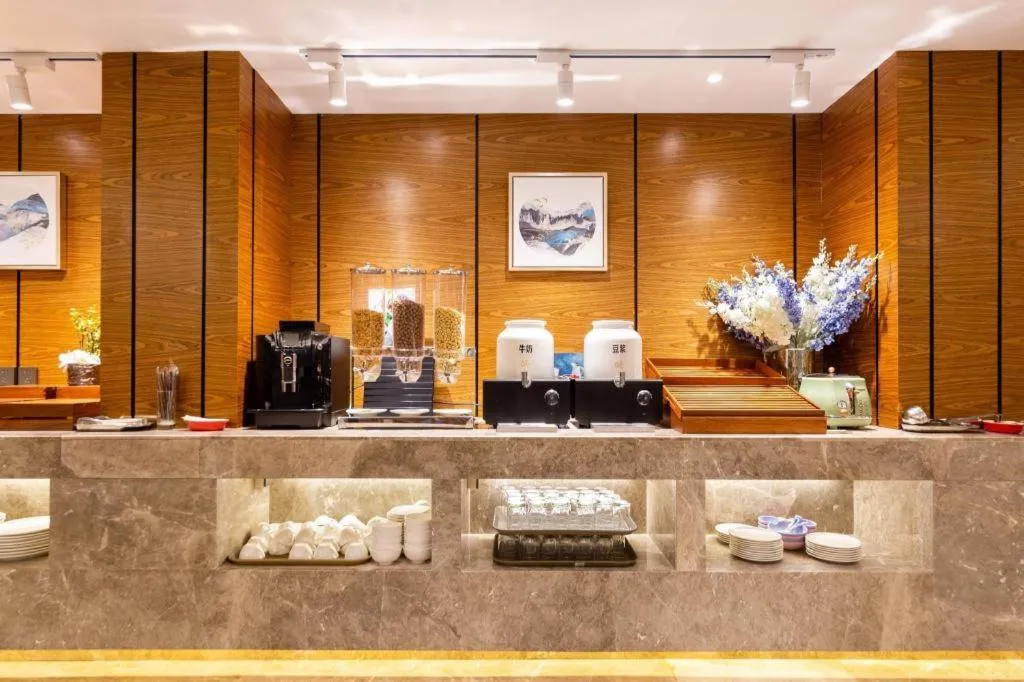 Yitel Collection Shenyang Hunnan Olympic Sports Center Caixia Street Metro Station