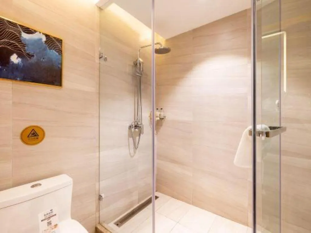 Yitel Collection Shenyang Hunnan Olympic Sports Center Caixia Street Metro Station