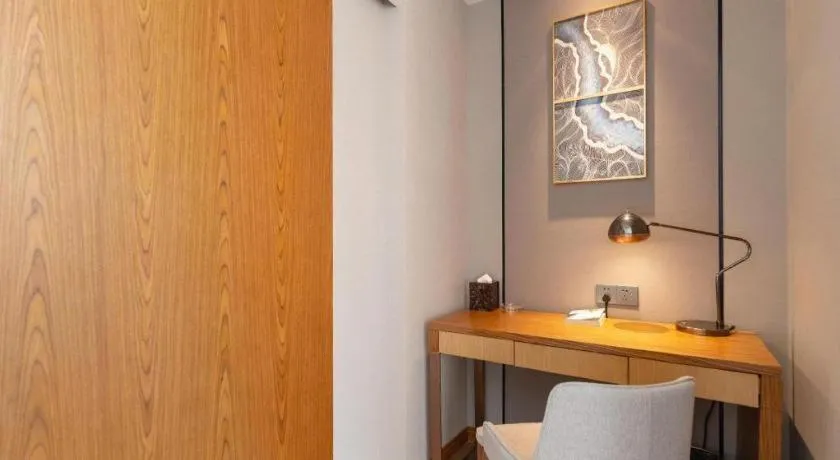 Yitel Collection Shenyang Hunnan Olympic Sports Center Caixia Street Metro Station