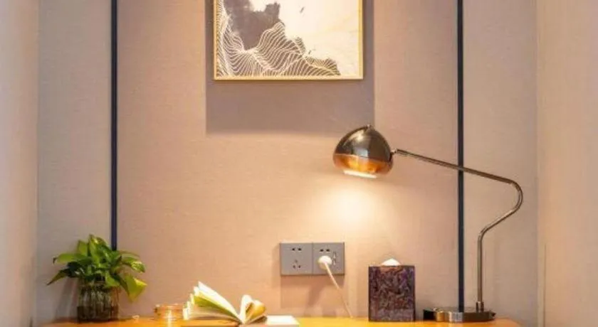 Yitel Collection Shenyang Hunnan Olympic Sports Center Caixia Street Metro Station