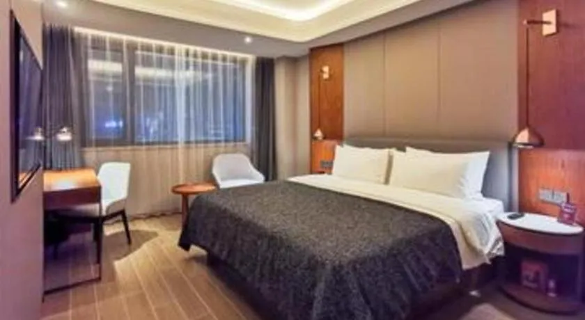 Bed in Yitel Collection Shenyang North Railway Station Metro Station