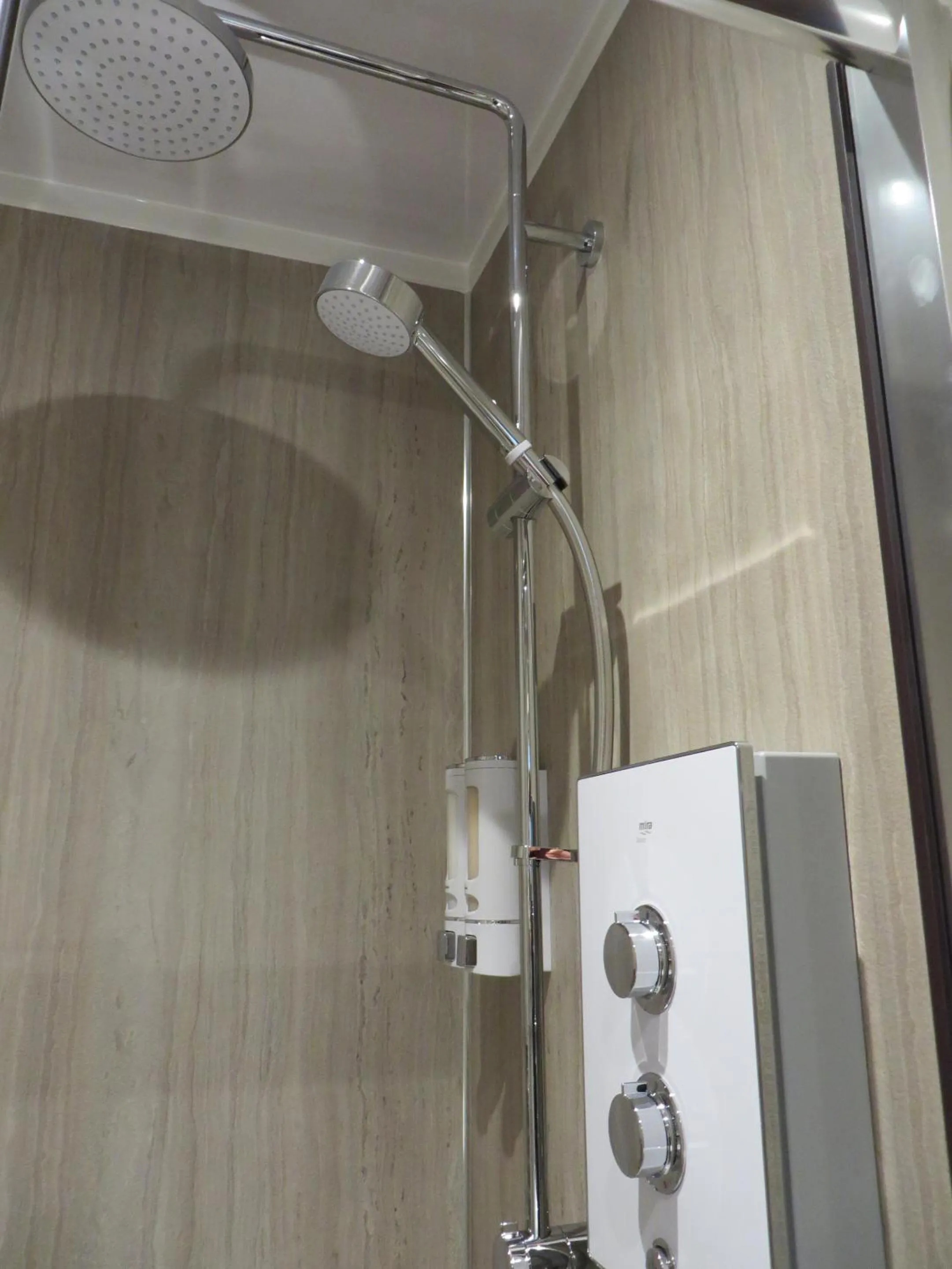 Bathroom in Eriskay B&B and Aviemore Glamping