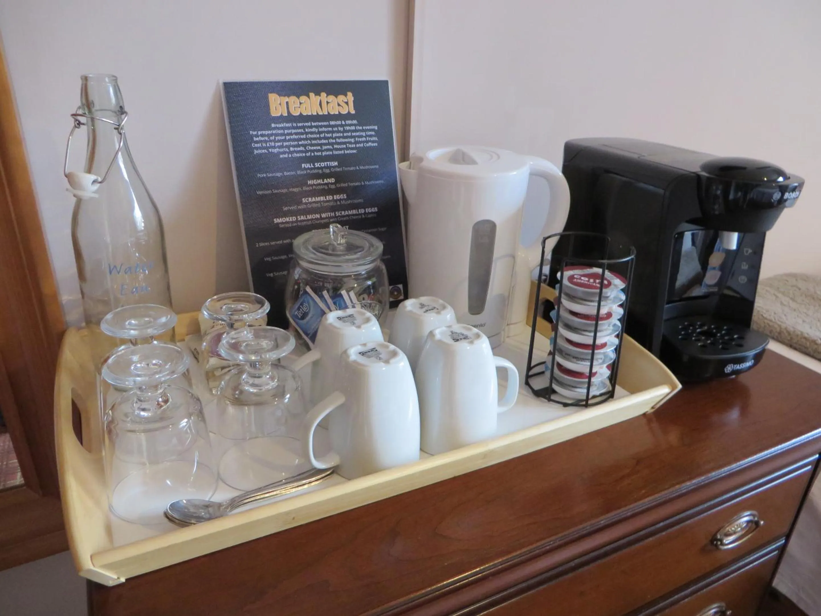 Bedroom in Eriskay B&B and Aviemore Glamping