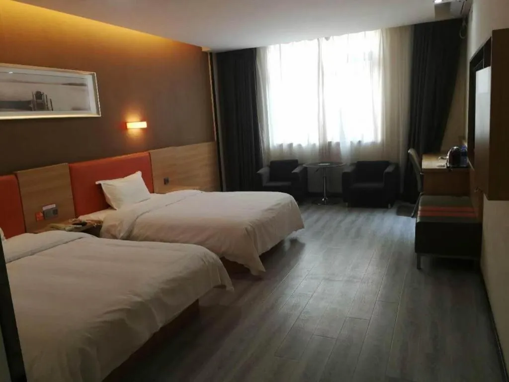 Bed in 7 Days Premium Lintao City Golden Street Shopping Plaza Branch