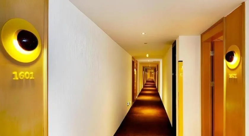 7 Days Premium Lintao City Golden Street Shopping Plaza Branch