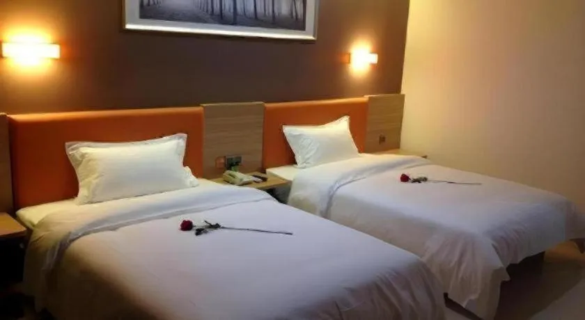 Bed in 7 Days Premium Lintao City Golden Street Shopping Plaza Branch