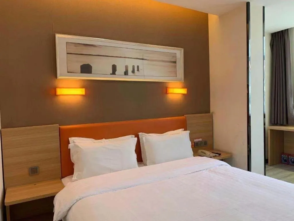 Bed in 7 Days Premium Lintao City Golden Street Shopping Plaza Branch