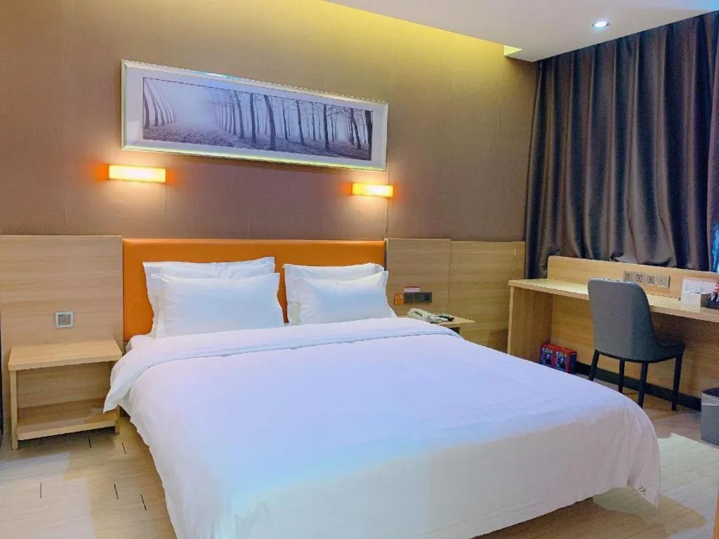 Bed in 7 Days Premium Lintao City Golden Street Shopping Plaza Branch