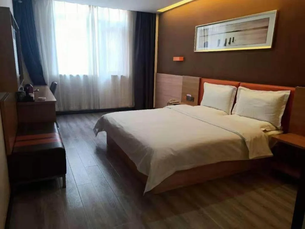 Bed in 7 Days Premium Lintao City Golden Street Shopping Plaza Branch
