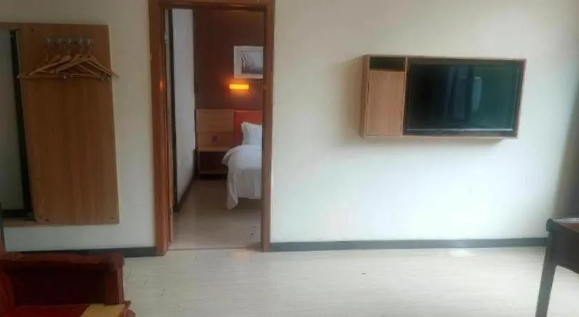 Bed in 7 Days Premium Lintao City Golden Street Shopping Plaza Branch