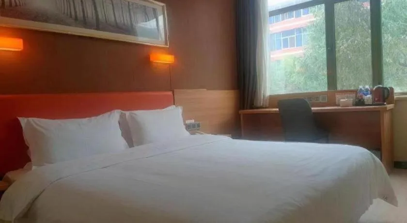 Bed in 7 Days Premium Lintao City Golden Street Shopping Plaza Branch