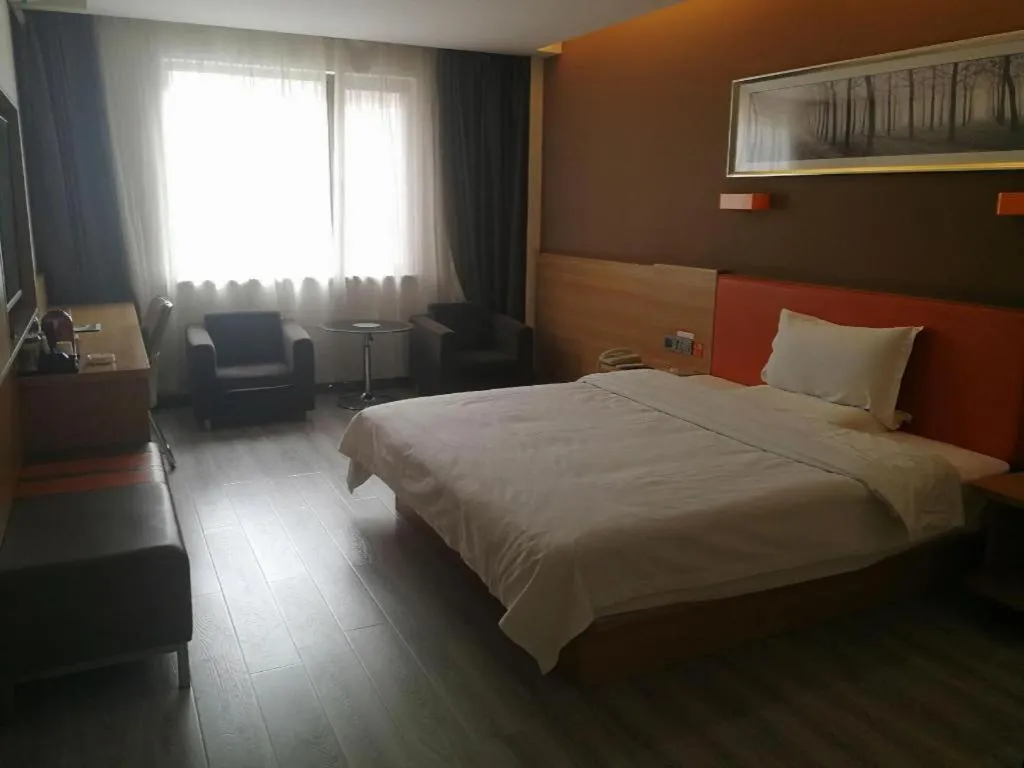 Bed in 7 Days Premium Lintao City Golden Street Shopping Plaza Branch