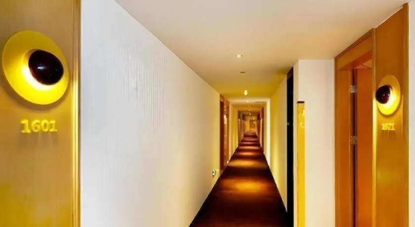 7 Days Premium Lintao City Golden Street Shopping Plaza Branch