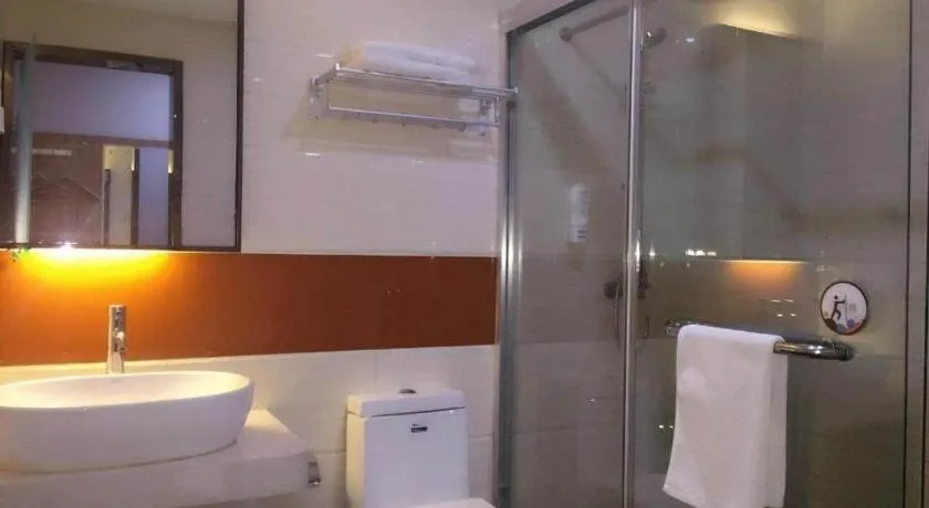 7 Days Premium Lintao City Golden Street Shopping Plaza Branch