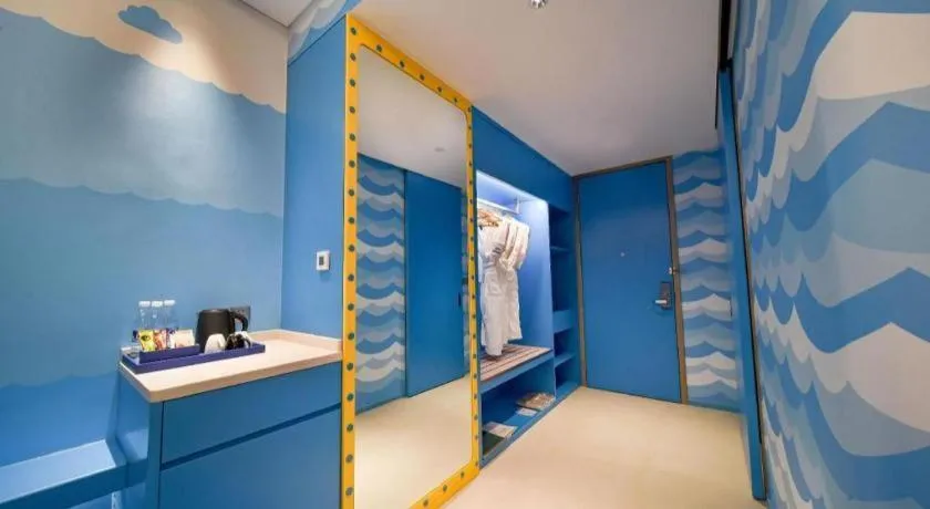 Bed in Dolphin Bay Hotel