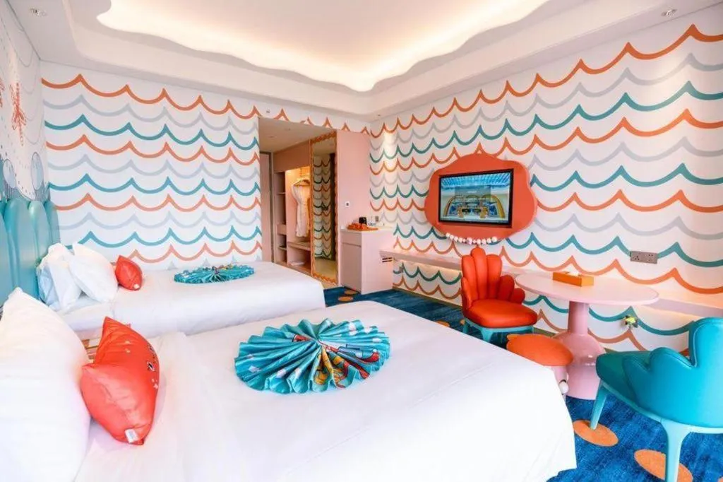 Bed in Dolphin Bay Hotel