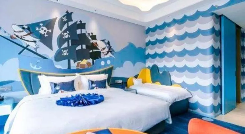 Bed in Dolphin Bay Hotel