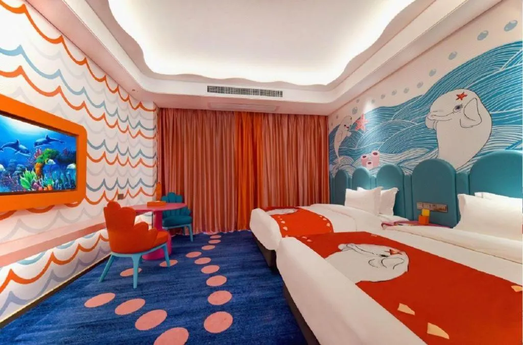 Bed in Dolphin Bay Hotel