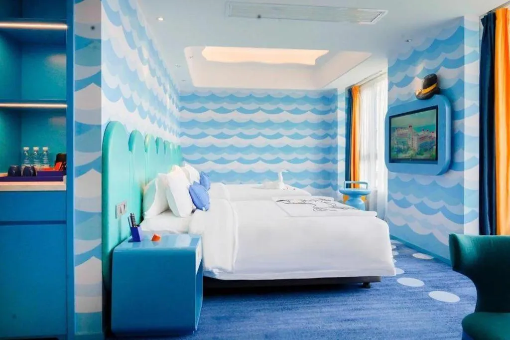 Bed in Dolphin Bay Hotel