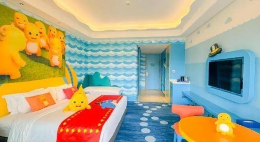 Bed in Dolphin Bay Hotel