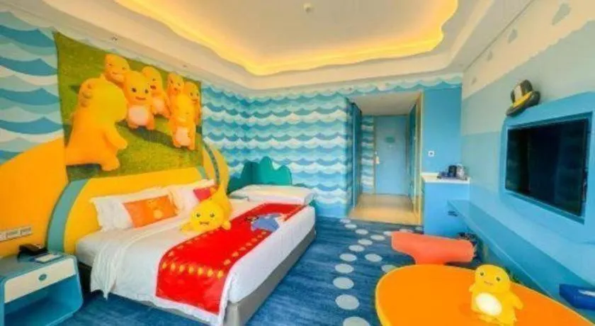 Bed in Dolphin Bay Hotel