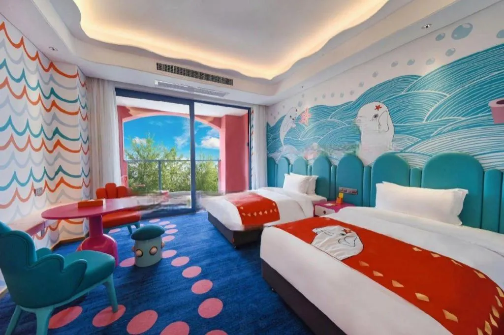 Bed in Dolphin Bay Hotel