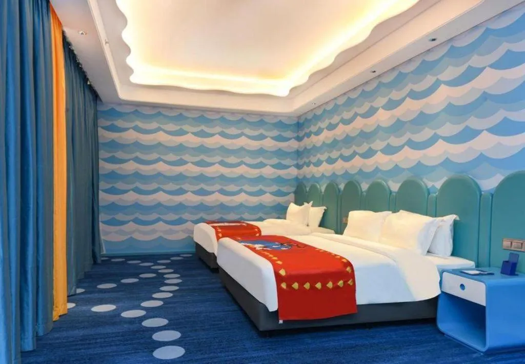 Bed in Dolphin Bay Hotel
