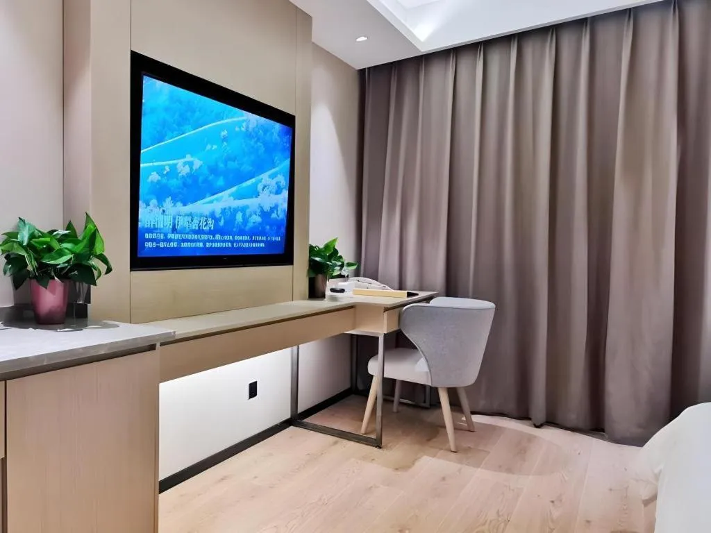 Gya Hotel Jurong England International