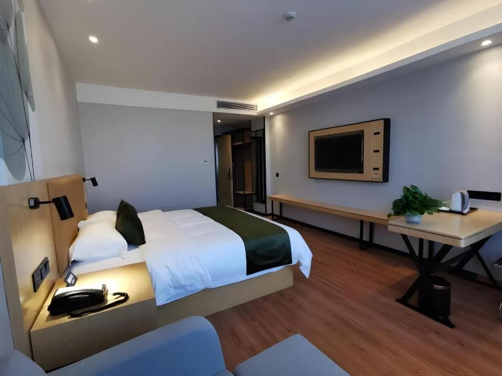 Bed in GreenTree Inn Ganzhou Gan County Bus Station