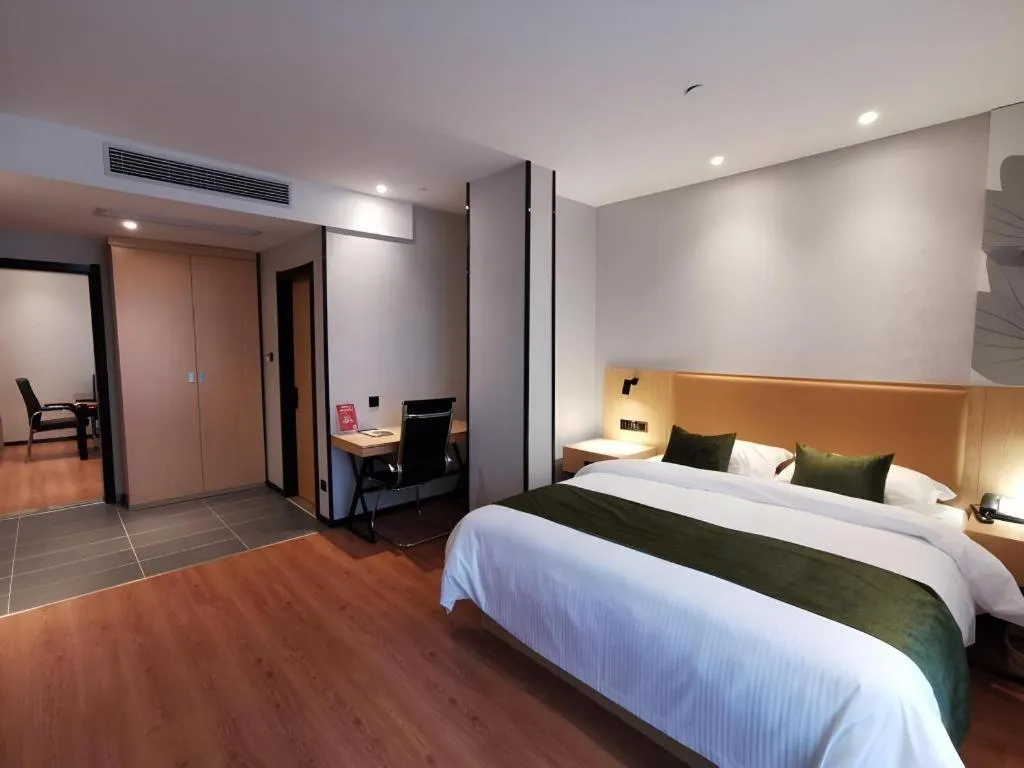 Bed in GreenTree Inn Ganzhou Gan County Bus Station