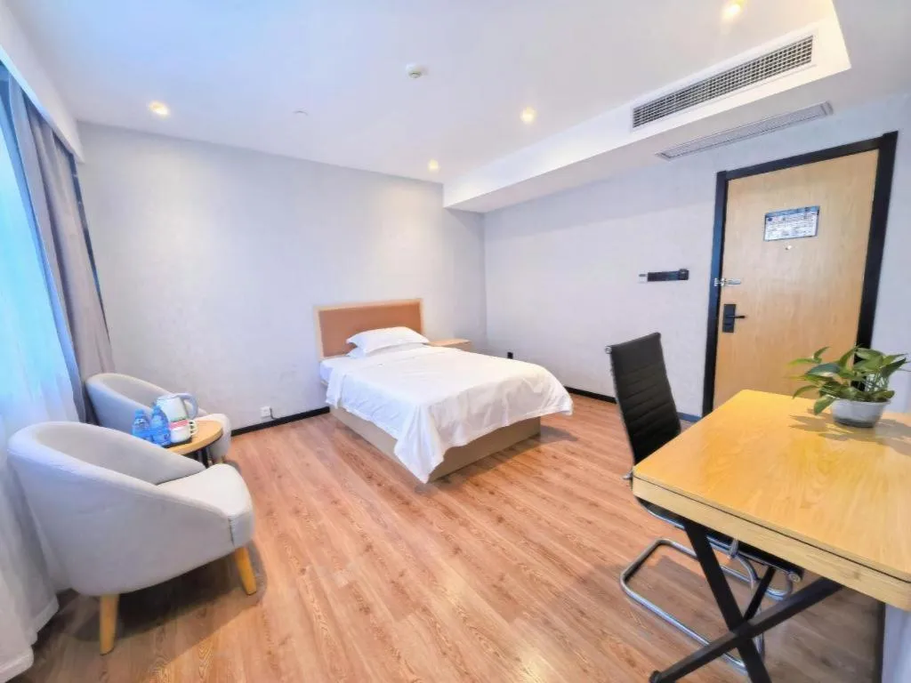 Bed in GreenTree Inn Ganzhou Gan County Bus Station