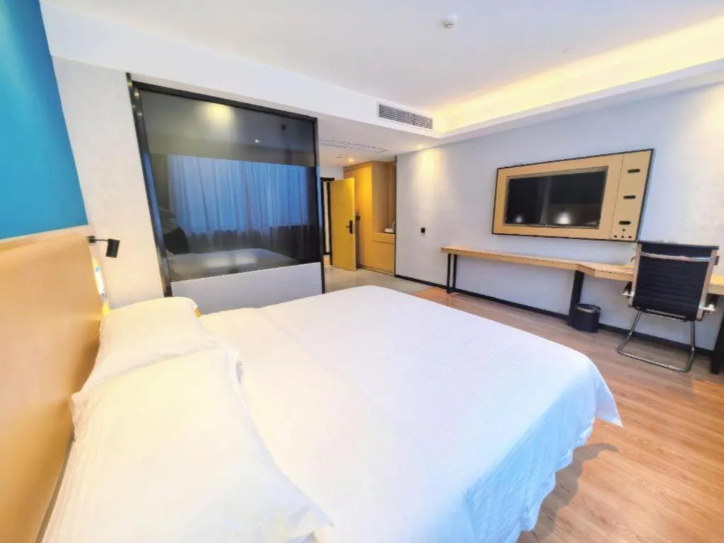 Bed in GreenTree Inn Ganzhou Gan County Bus Station