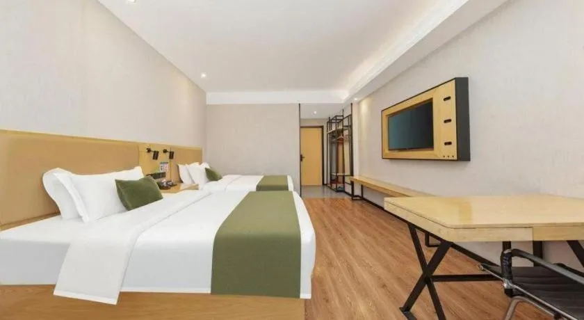 Bed in GreenTree Inn Ganzhou Gan County Bus Station