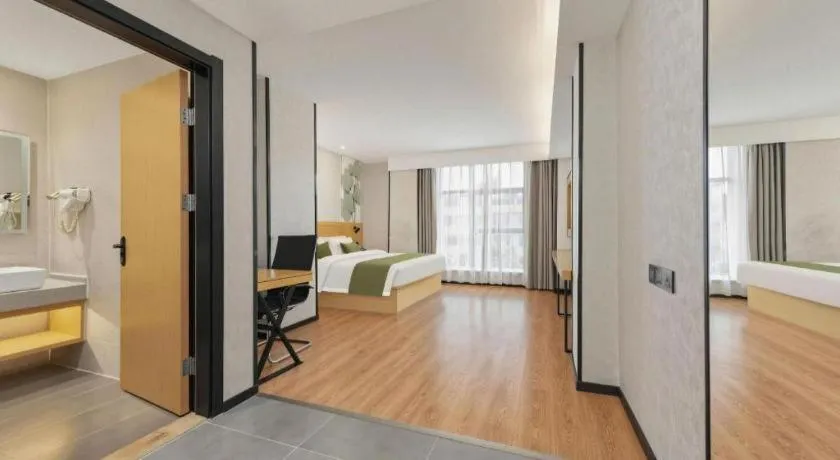 Bed in GreenTree Inn Ganzhou Gan County Bus Station