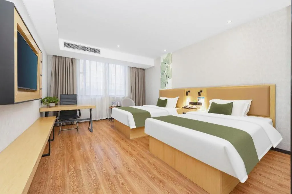 Bed in GreenTree Inn Ganzhou Gan County Bus Station