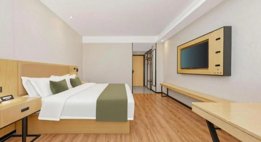 Bed in GreenTree Inn Ganzhou Gan County Bus Station